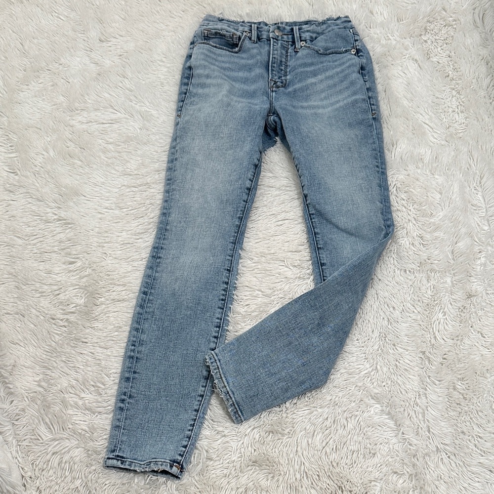 Good American Light Wash Skinny Jeans